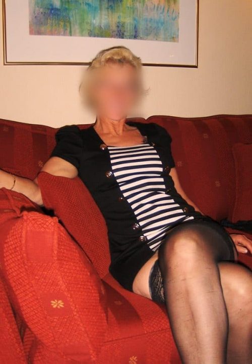 Doriane est une cougar qui veut un beau gosse bien monté